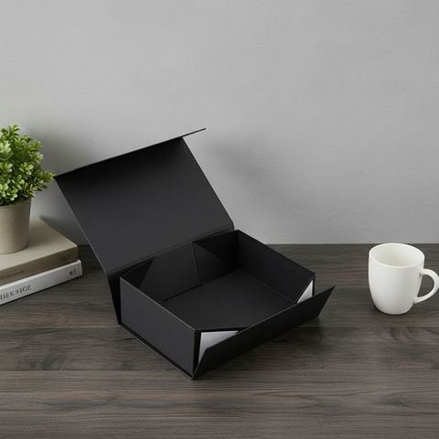 Foldable magnetic gift box